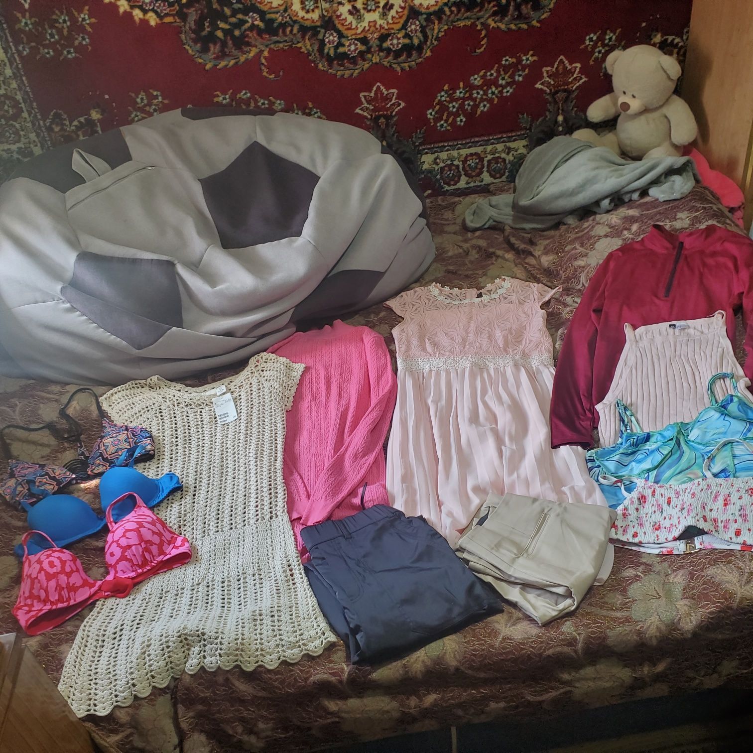 Жіночий одяг розміру S