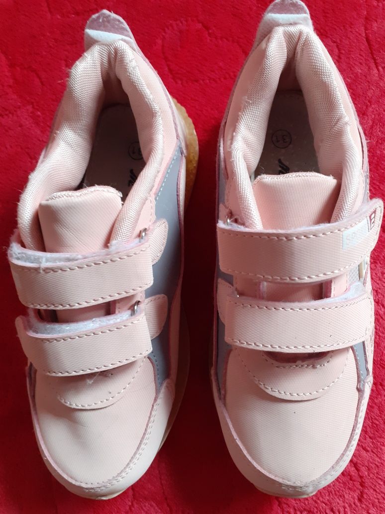 Nowe buty dziece dla dziewczynki rozmiar 31 firmy m.ł sport