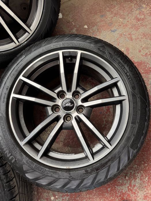 Sprzedam komplet felg mustang z oponami R18 8J ET40, 5x114,3