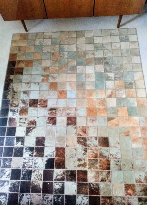Dywan patchwork z krowiej skóry