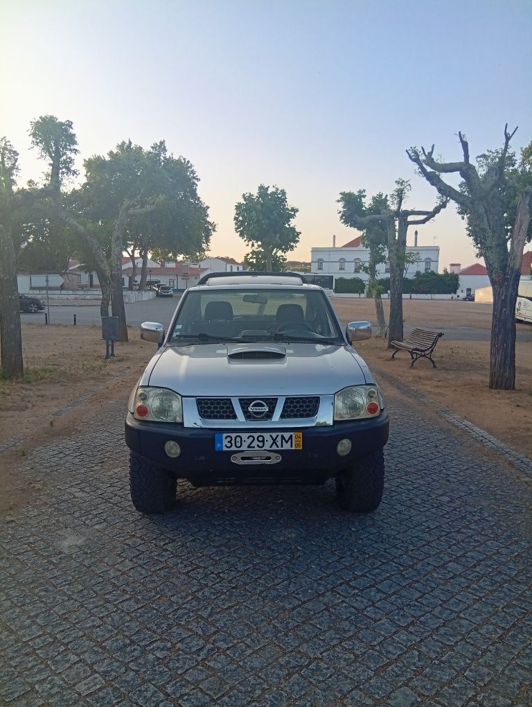 Nissan Navara Pickup 2.5 4x4