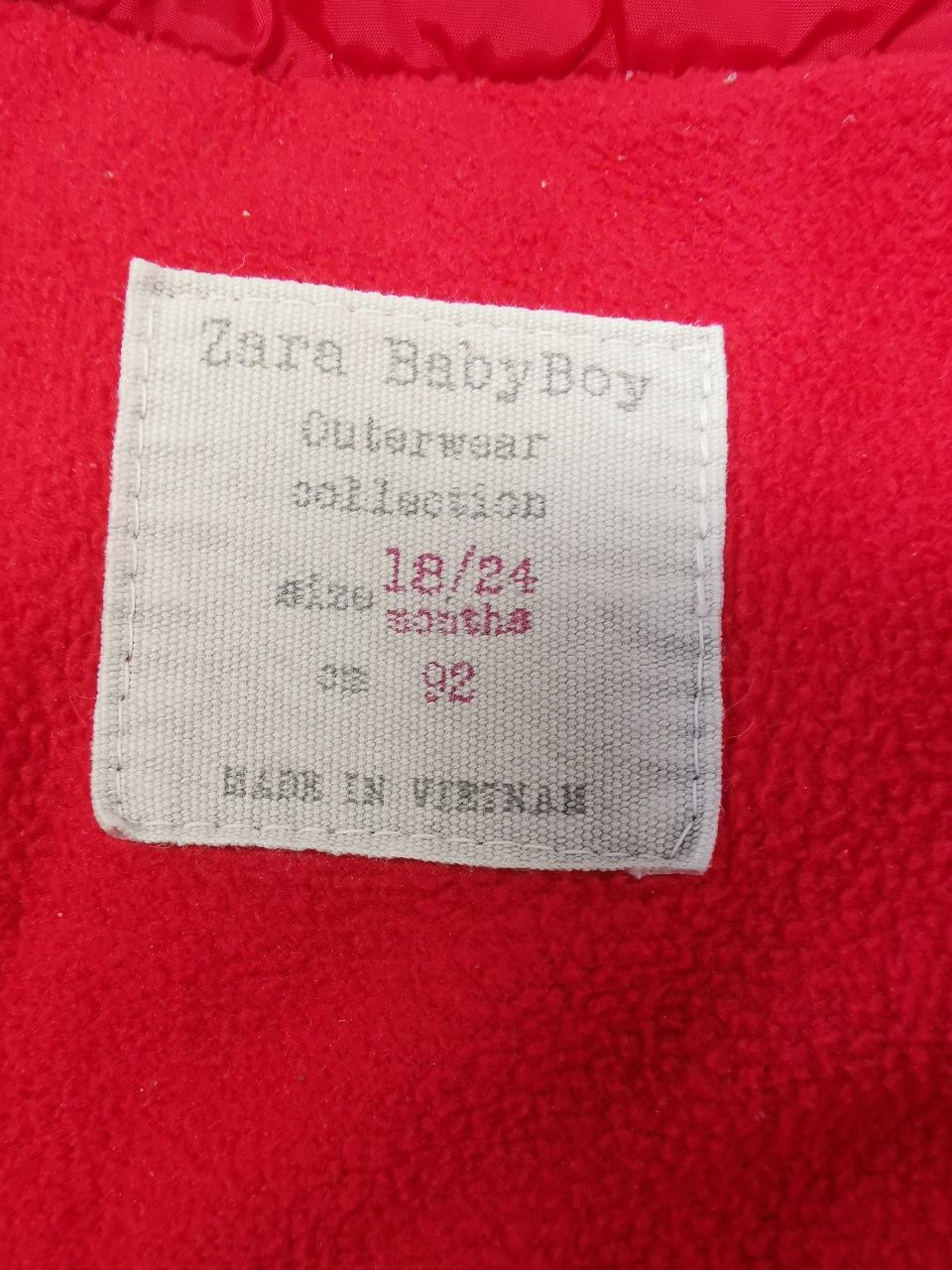 Zimowa kurtka ZARA 92 czerwona dla chłopca dziewczynki ocieplana