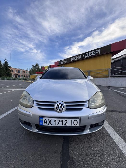 Продам гольф 1,6 2004р