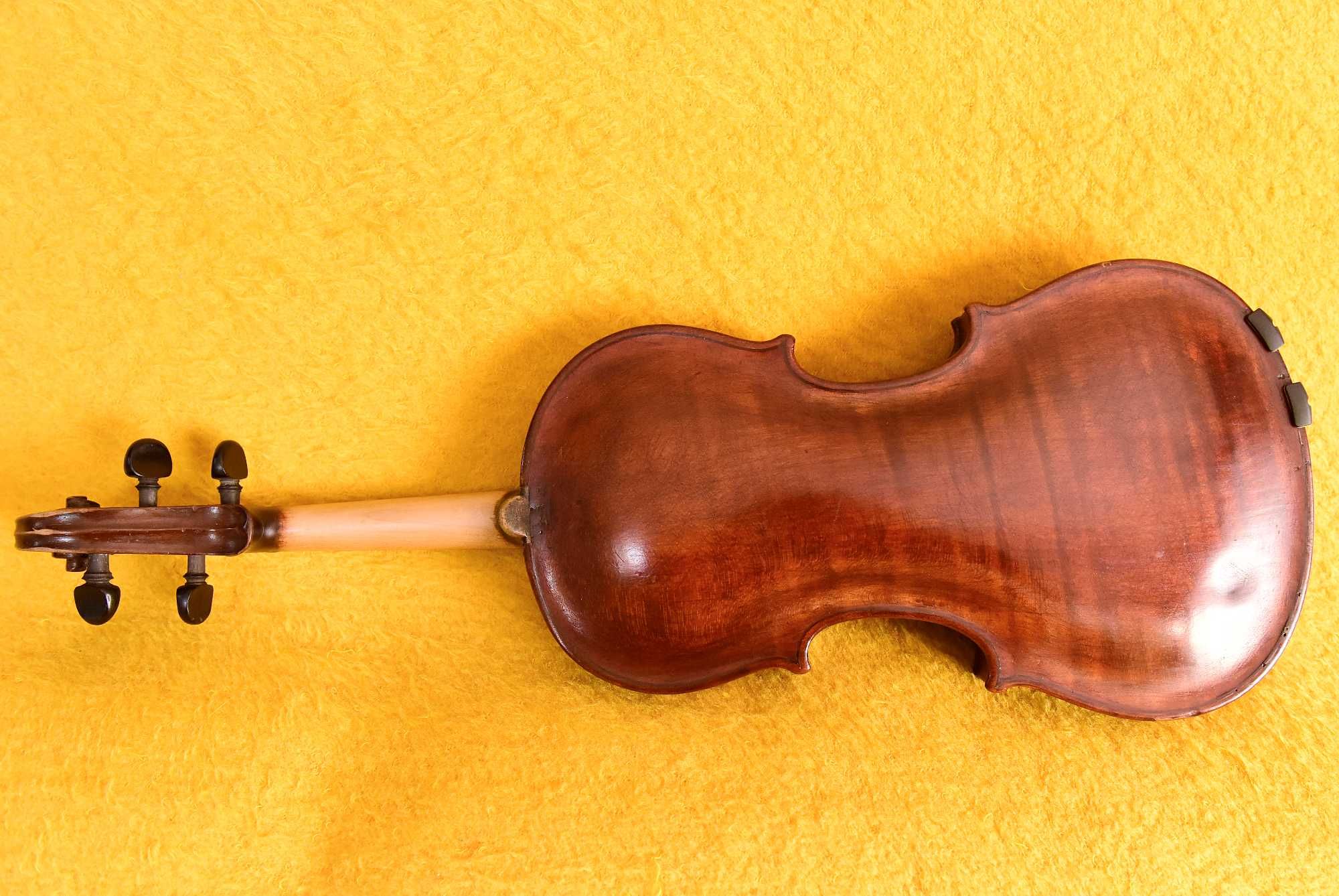 Skrzypce - instrument manufakturowy