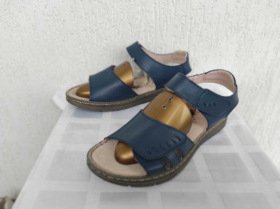 Босоножки кожанние Boulevard р.38