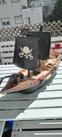 Barco Playmobil piratas 60cm