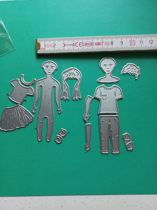 Wykrojniki, chłopak i dziewczyna. Scrapbooking, rękodzieło