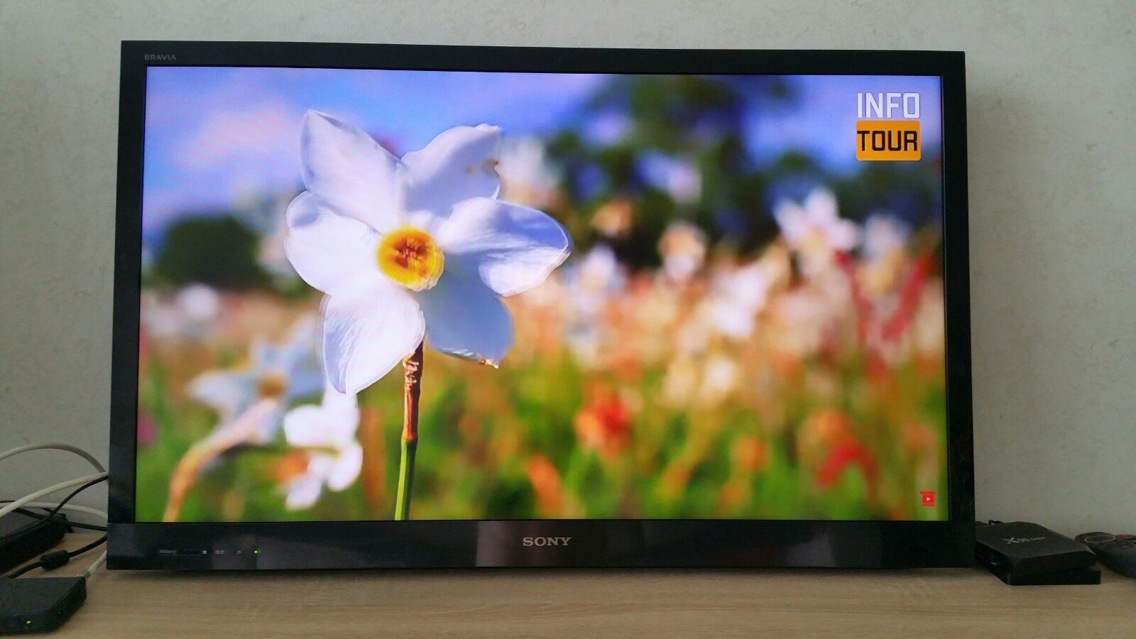 SONY 40" диагональ FullHD. +Подарок (крепление на стену)