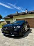 Samochody do ślubu Mercedes E Klasa, Zloty Mustang, Busy dla Gości