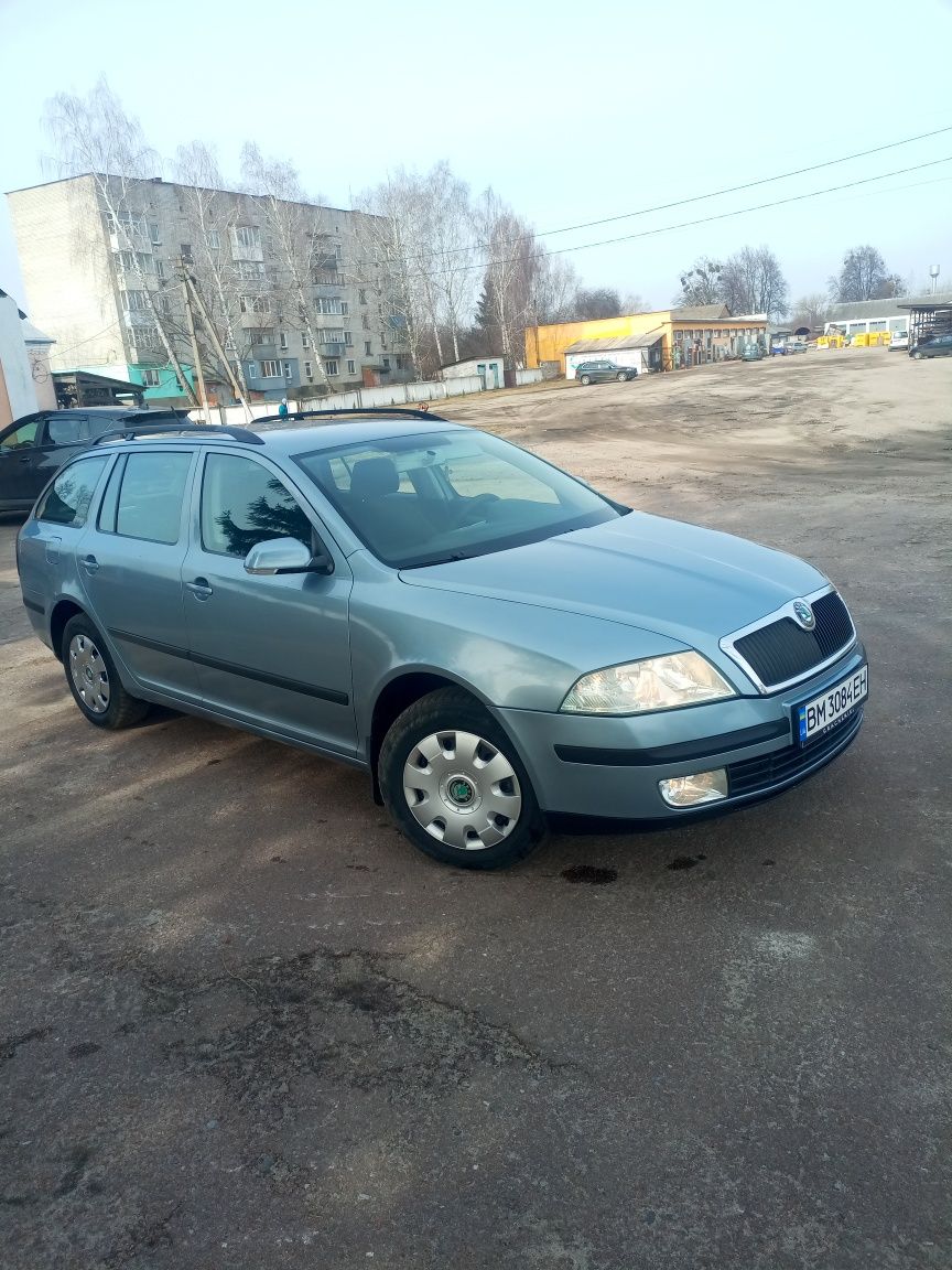 Шкода А5 2004 г 1,6 MPI