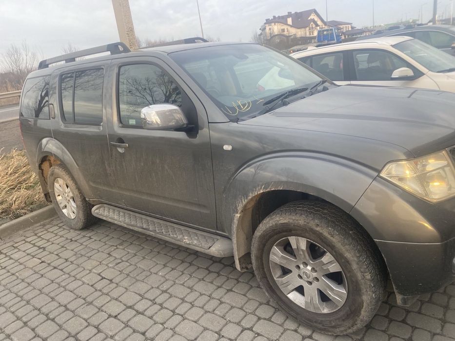 Nissan Pathfinder R51