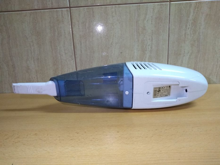 Odkurzacz ręczny CLATRONIC AKS 828 moc 25W