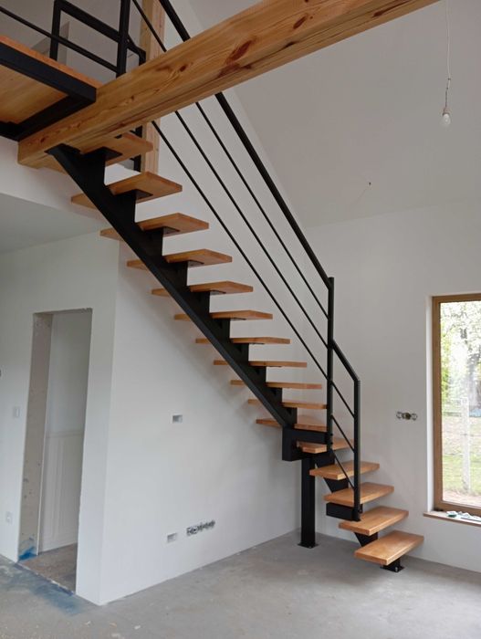 Schody wewnętrzne kompletne