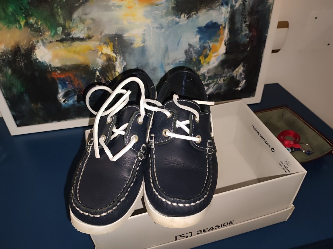 Sapato de vela - azul navy de menino