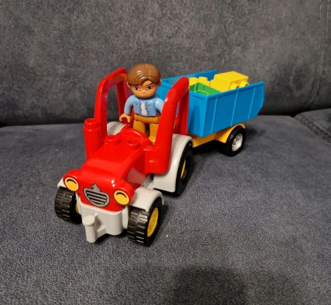Lego duplo traktor z przyczepką