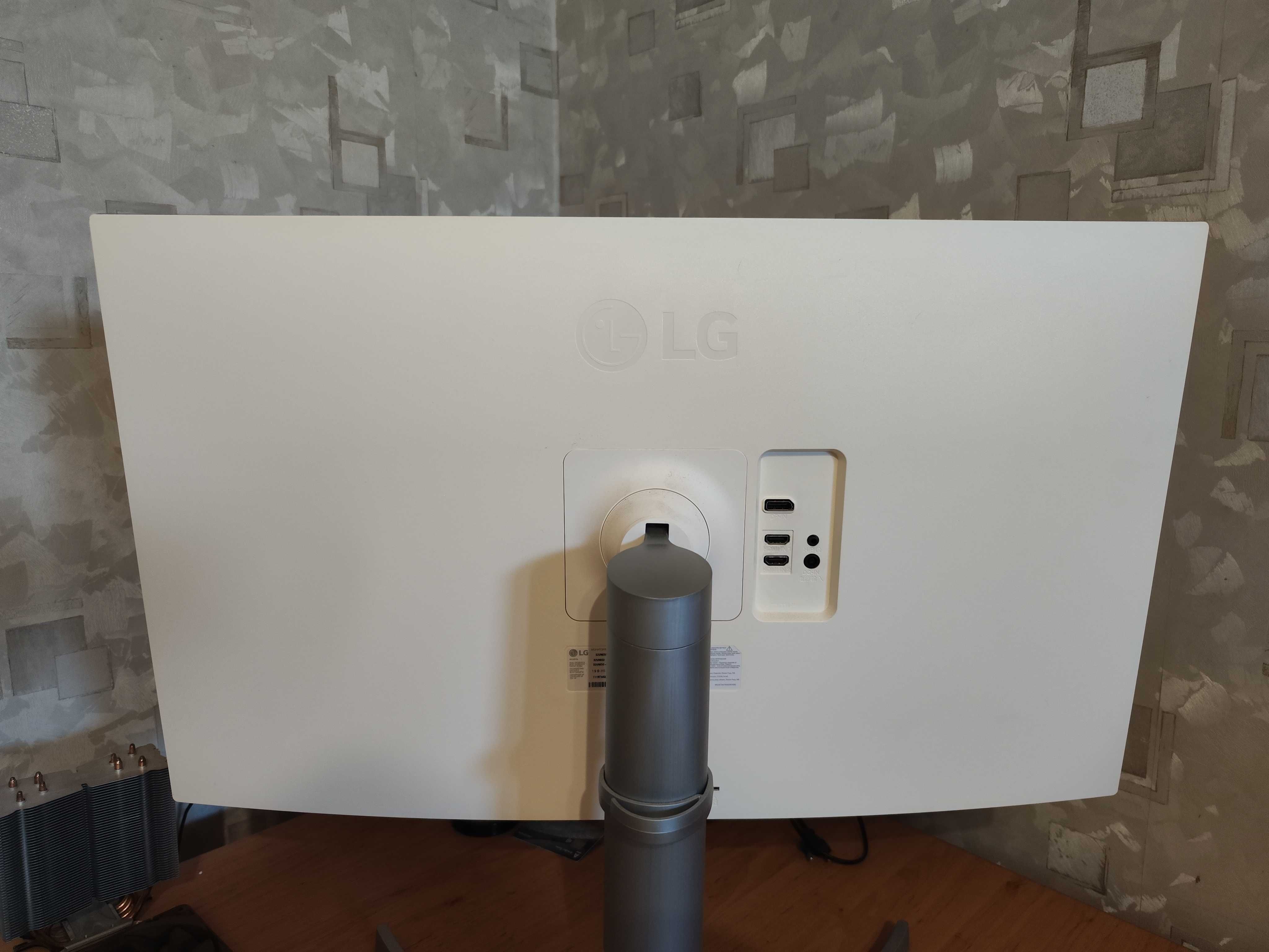 Монитор LG 32UN650-W