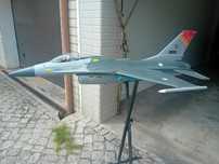 Aeromodelismo  RC  F16C  Falcon EDF  90 mm