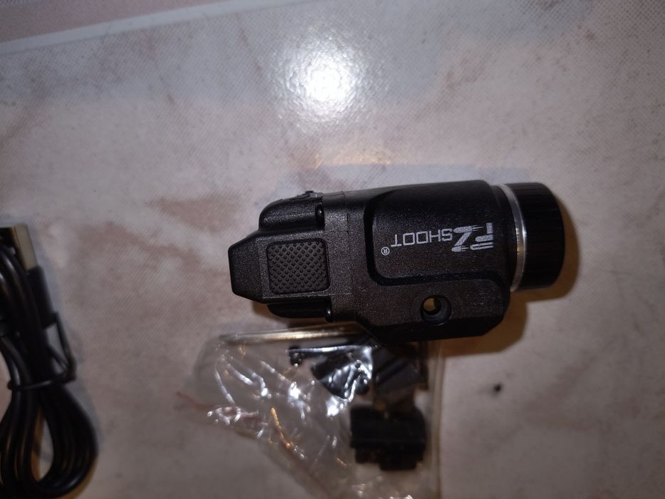 Latarka taktyczna pistolet broń karabin led 500lumenów ASG combat