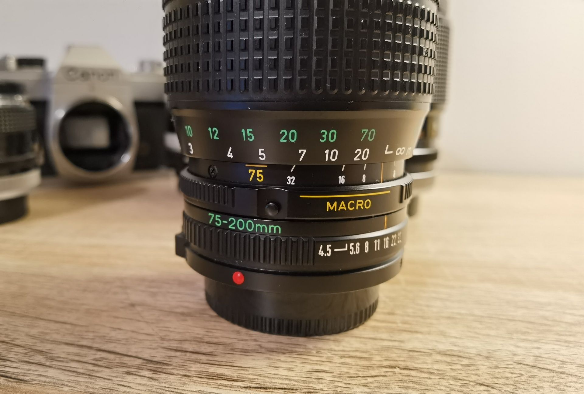 Lente Canon FD 75-200mm f4.5 ( Macro )