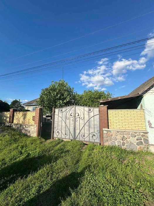 Продаж будинку в с.Піщане вул.Київська Кременчуцький р-н