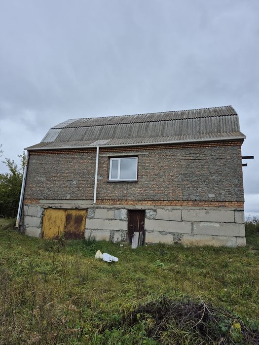 Продам будинов в селі Старому Острополі