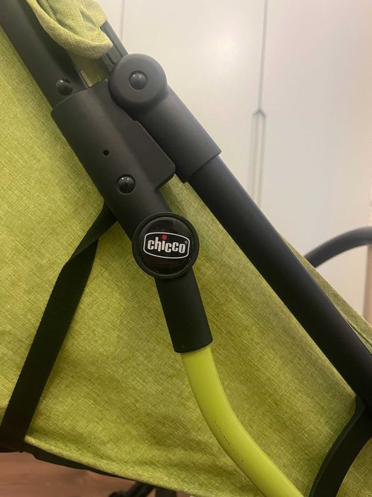 Продам коляску CHICCO Trolley Me