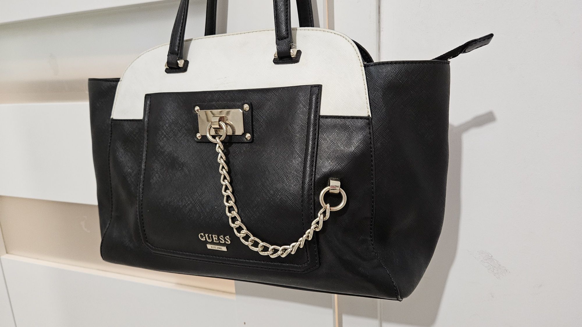 Torba czarna torebka biała guess z łańcuszkiem ekwgabcja dysk shopper
