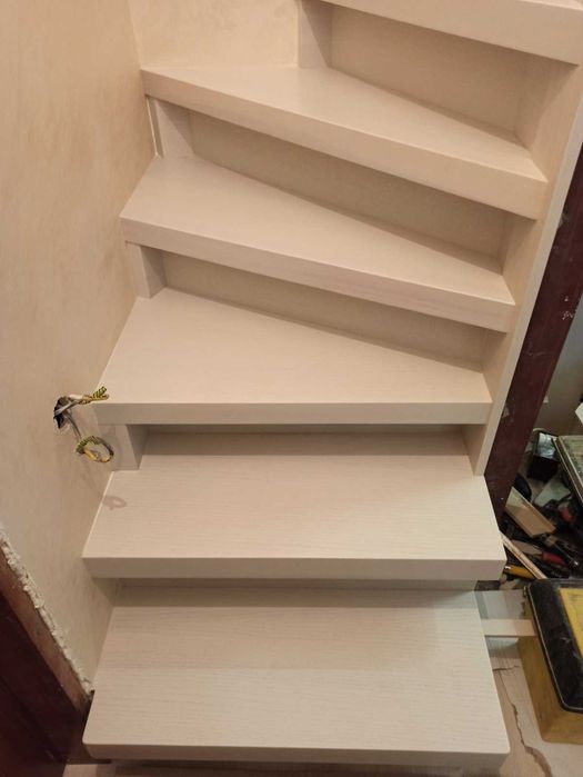 Столярні роботи. Виготовлення меблів.