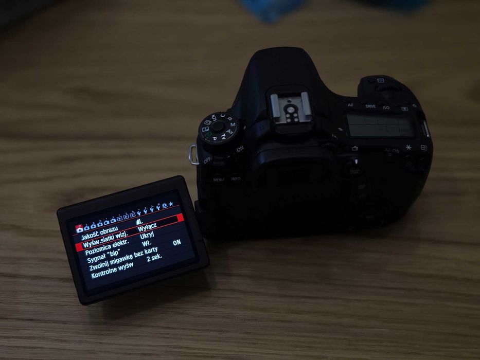 Lustrzanka Canon 70D okazja zestaw mały przebieg 6k