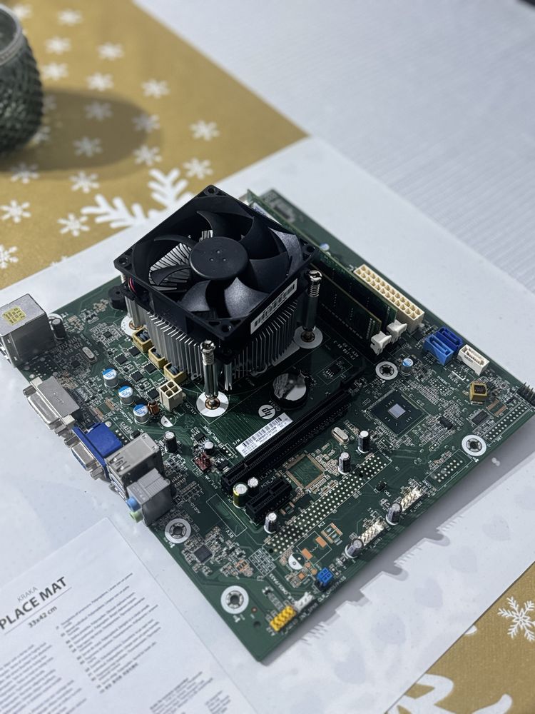 Płyta Głowna HP *Procesor Intel * DDR 3 6gb