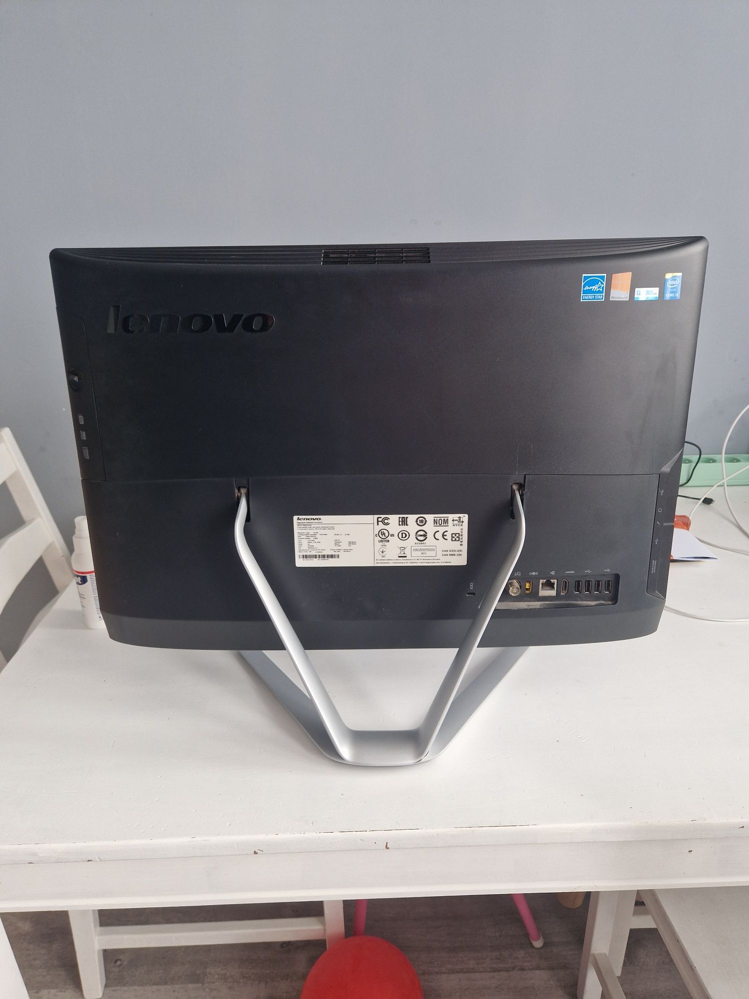 Lenovo 10150 All in One Komputer w monitorze - Intel i3 8GB RAM  Win10