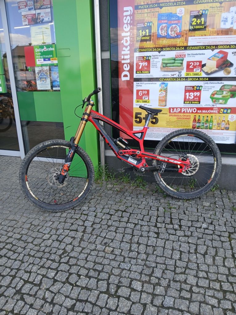 Yt tues cf pro 2015