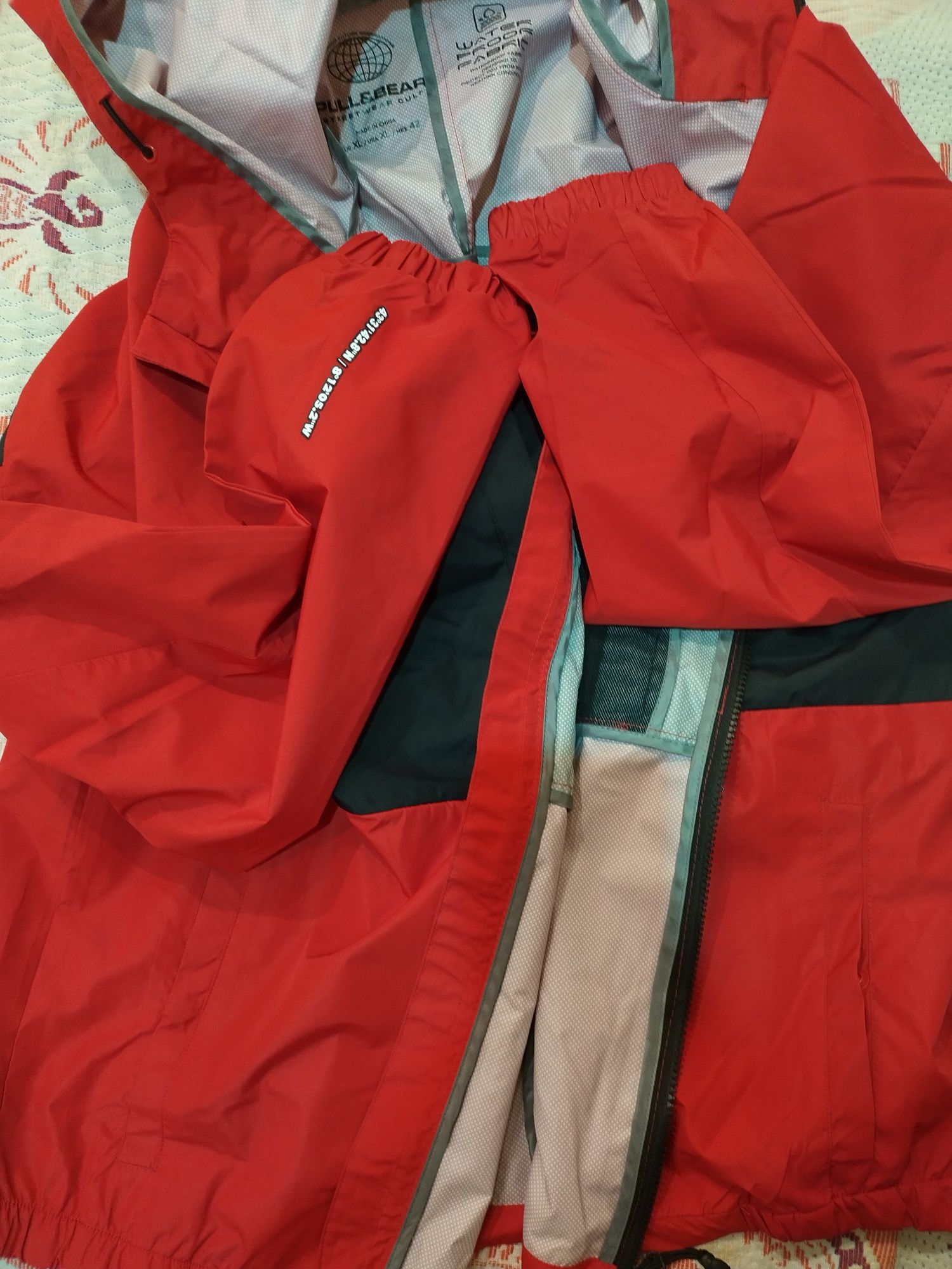 Куртка вітровка нова (унісекс) XL