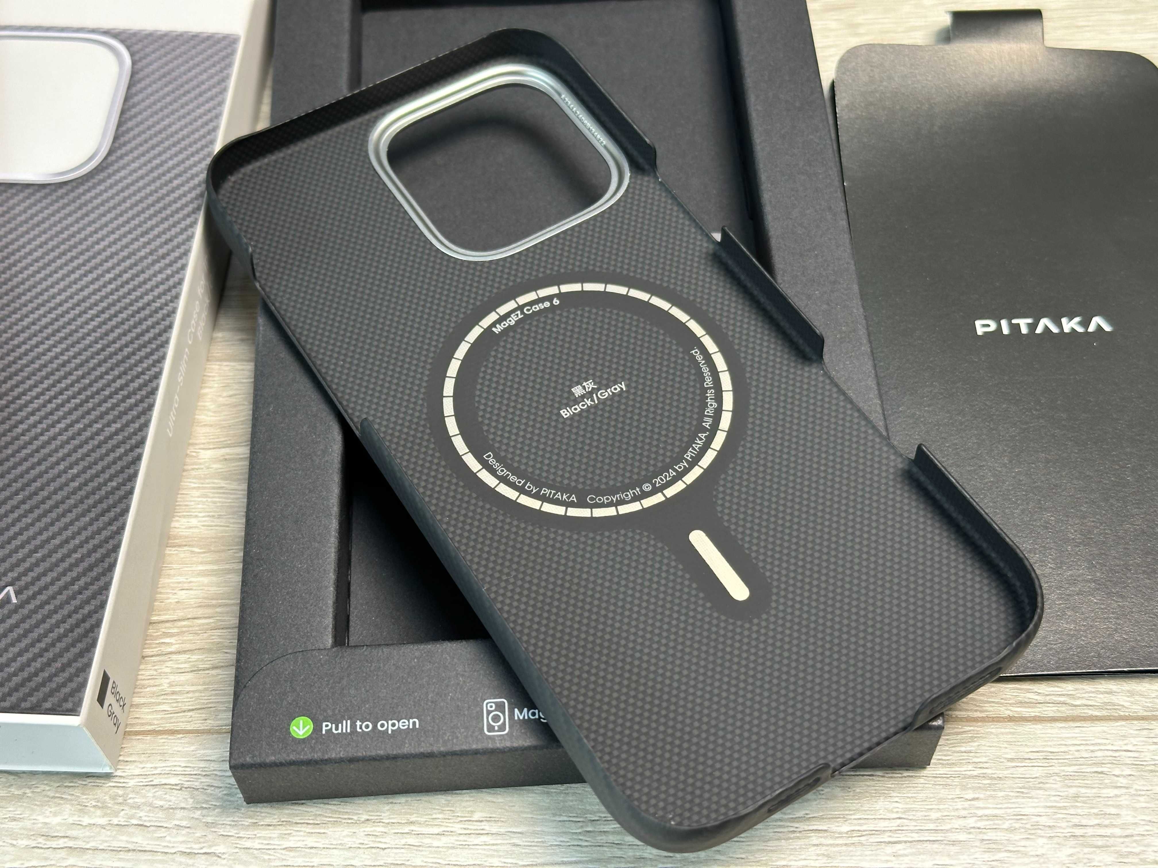 Чохол Pitaka Black/Grey Ultra-Slim iPhone 16 Pro Max карбон оригінал