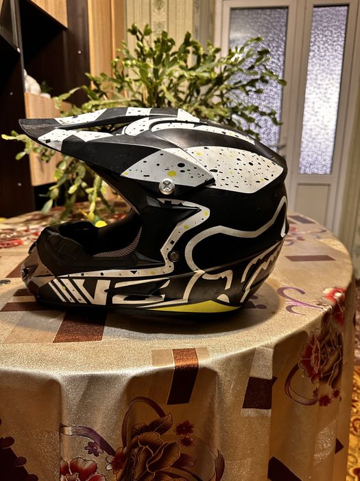 Шолом ендуро очки є