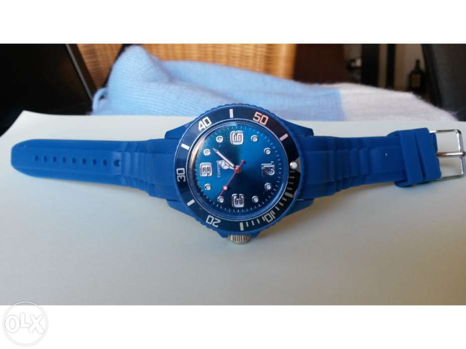 Relogio quartzo taffstyle novo