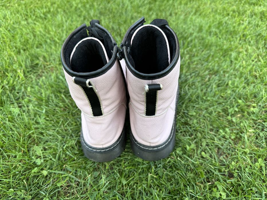 Sprzedam buty zimowe 35