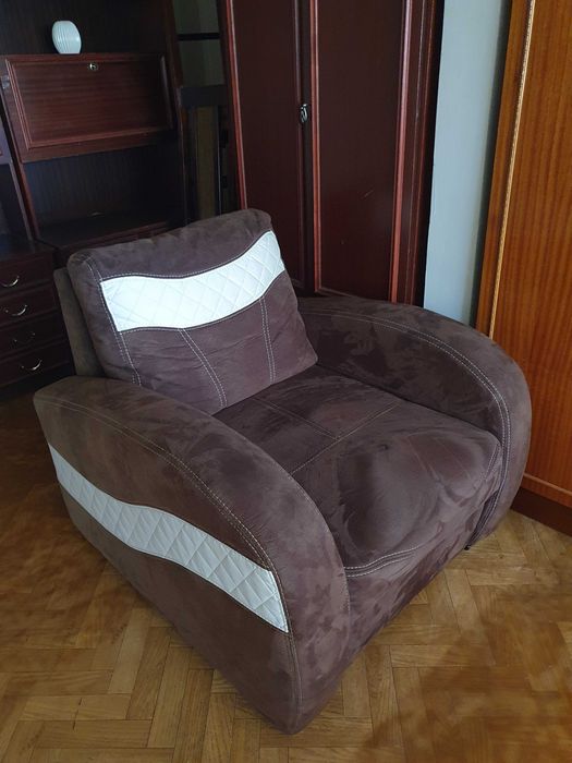Meble wypoczynkowe:  kanapa i 2 fotele w bardzo dobrym stanie