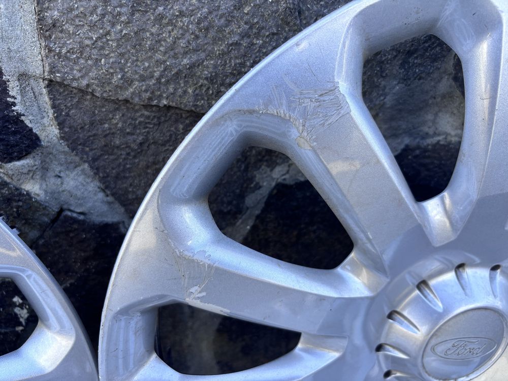Продам колесні ковпаки Ford