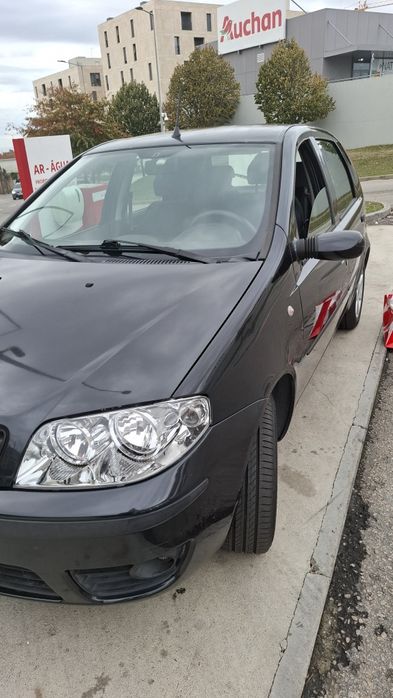 Aluguer carro Fiat Punto 1.3 Diesel 2005