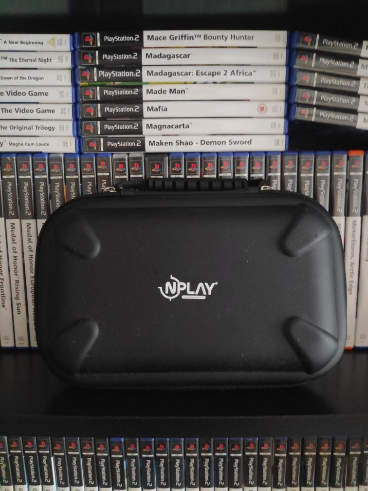 Mala para controlos PlayStation Move e Buzz