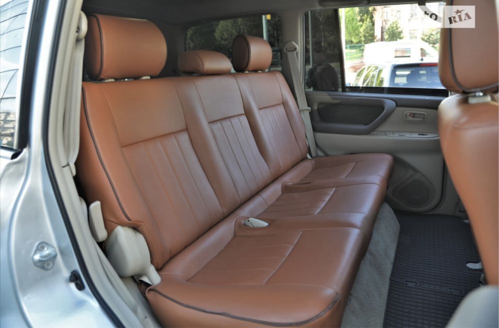 Toyota Land Cruiser 105