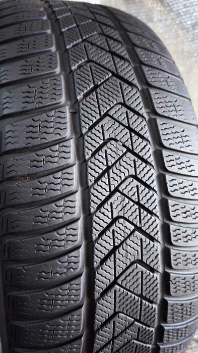 Шини Б/в 265.50.19 пара Pirelli