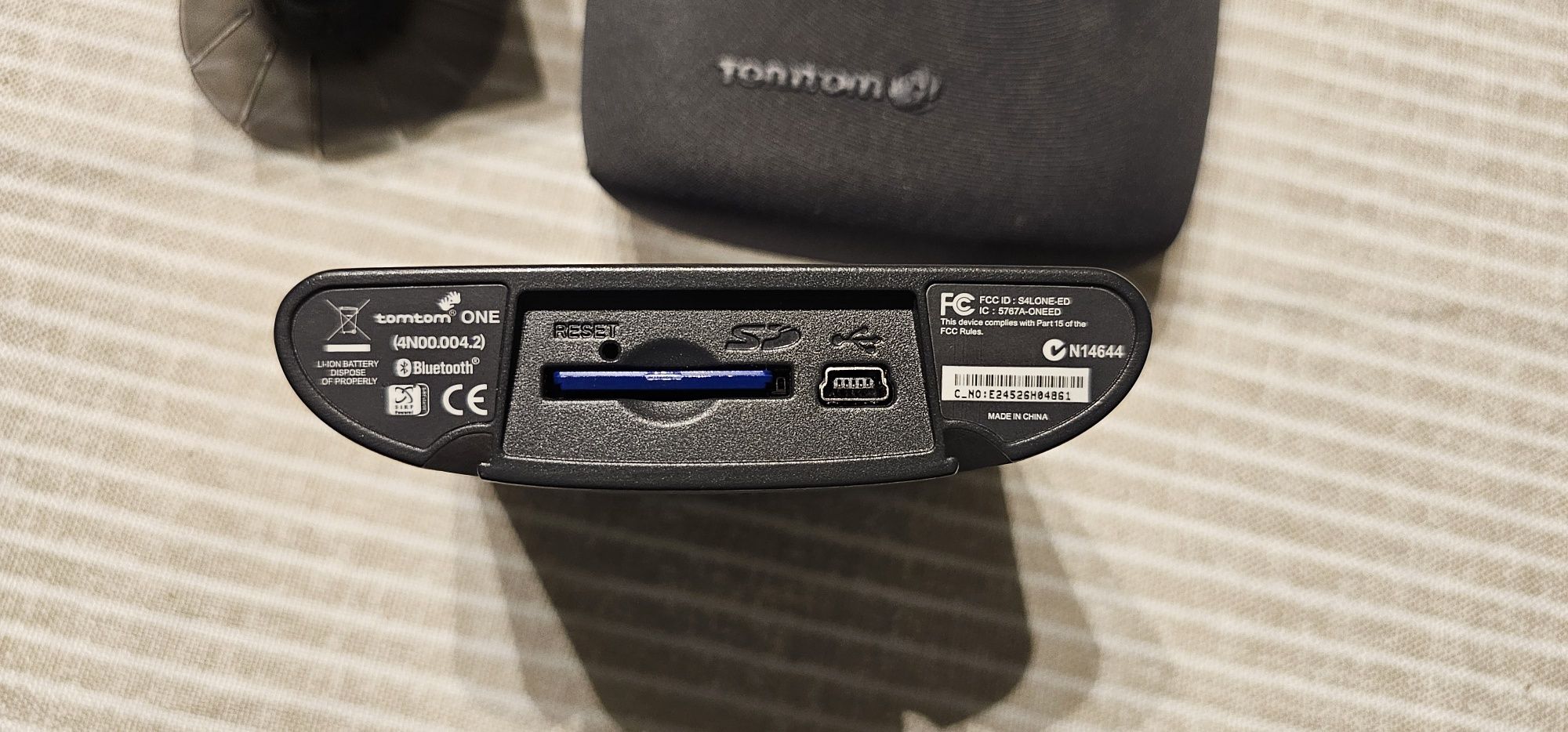 GPS Tomtom One com capa