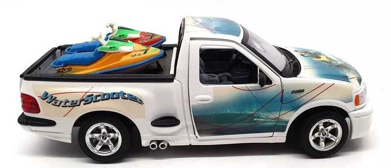 Burago esc_1/21Gold Collection;Ford SVT F150 WaterScooterJet Skis;novo