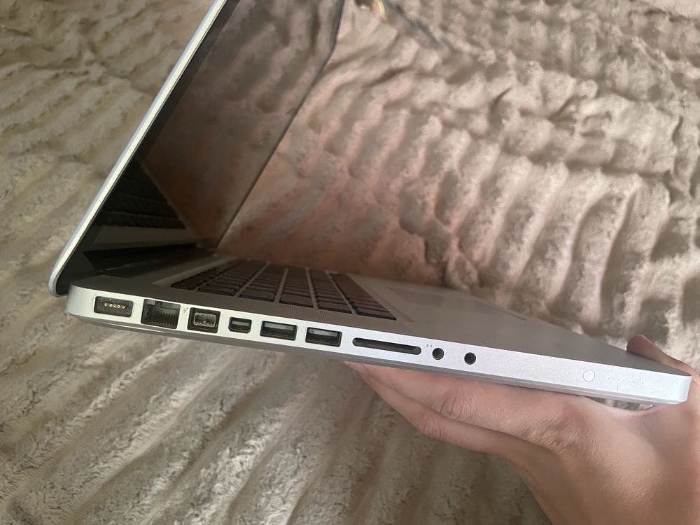 MacBook pro A-1286 2009 1-TB