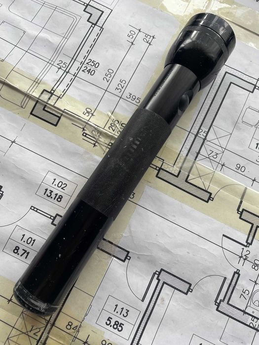 Mag lite D3 bez żarówki sprawny