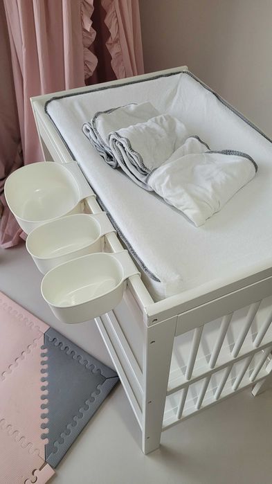 Przewijak guliver ikea, mata i zestaw akcesoriów