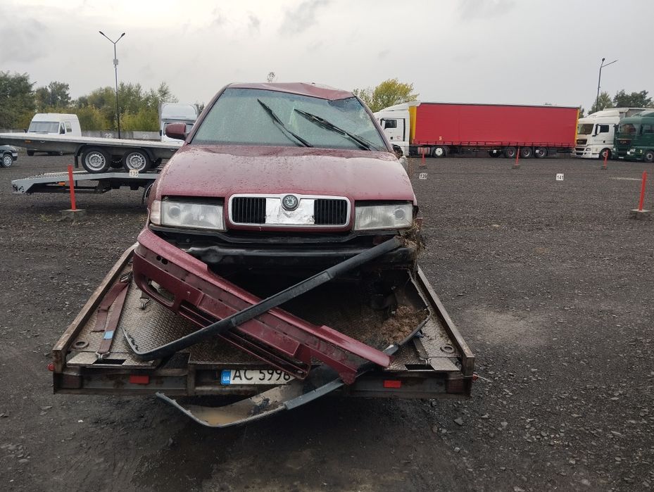 Продаж шкоди октавії після дтп