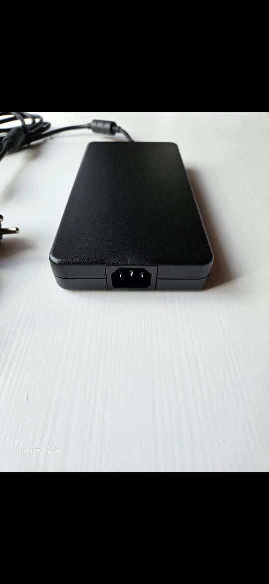 Zasilacz/ładowarka Dell 240w